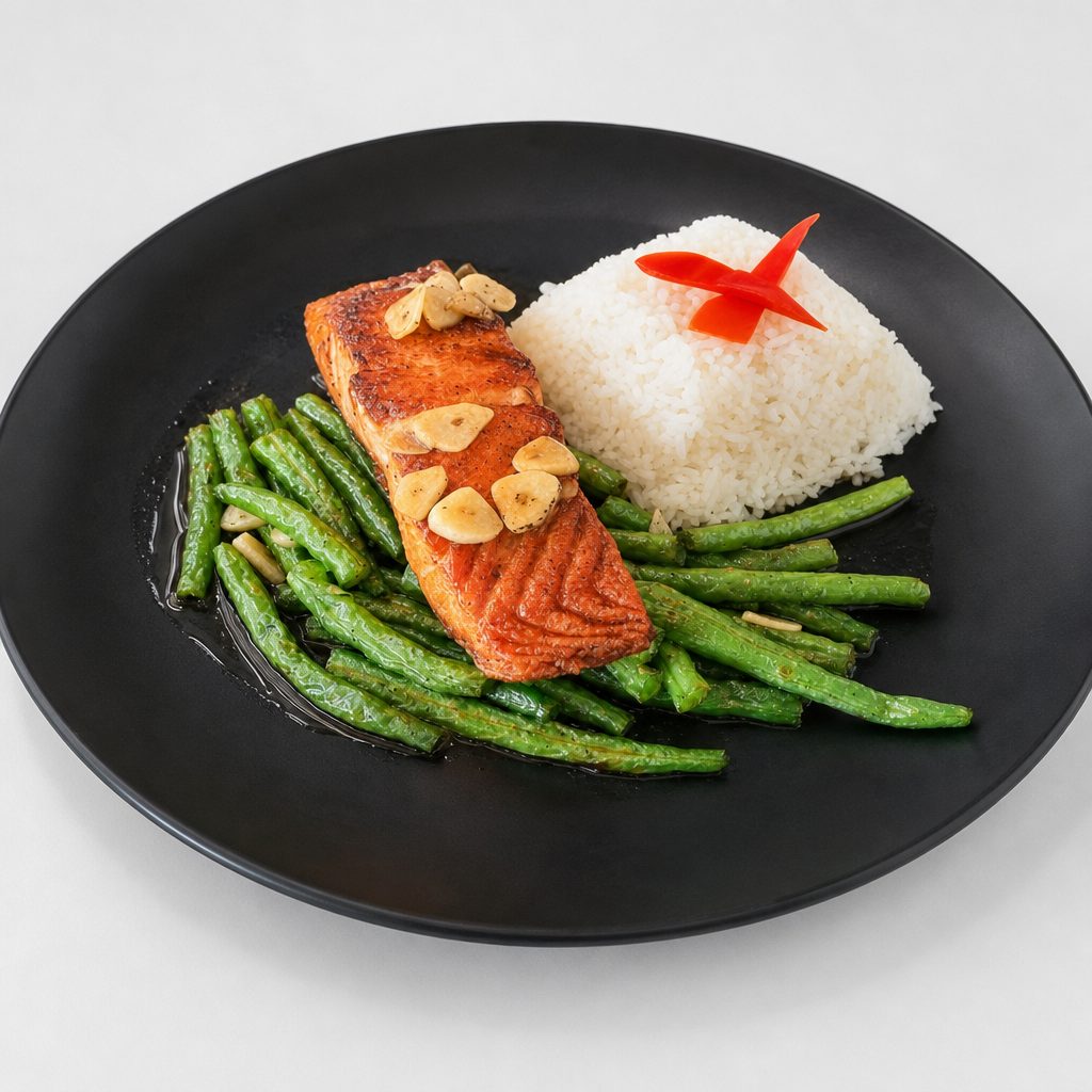 SALMON WITH GREEN BEAN.