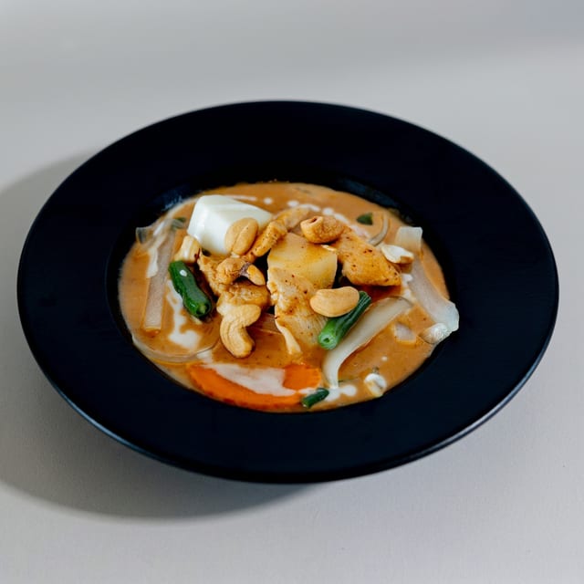 MASSAMAN CURRY.